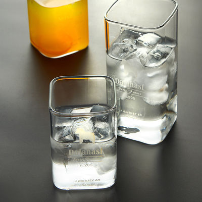 Tazza di vetro quadrata fatta a mano, tazze sottili del vetro borosilicato della parete per bere fornitore