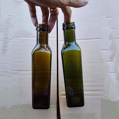 Bottiglie di olio d'oliva operate della cucina, bottiglia dello spruzzo dell'olio da cucina con il coperchio del metallo fornitore
